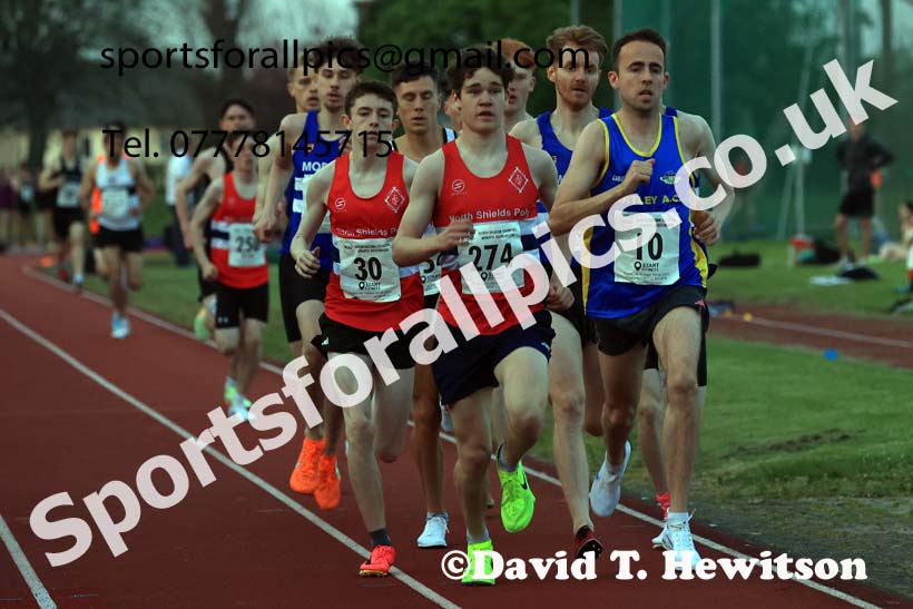 The 1500 metres, 2025 NEGP No. 1, Monkton Stadium, Jarrow. Photo: David T. Hewitson/Sports for All Pics